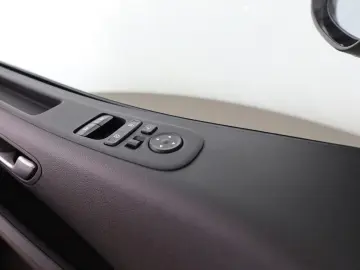 HYUNDAI Staria 2.2 CRDi 2WD  LZM TBV Lemgo  Trend 9-Sitz