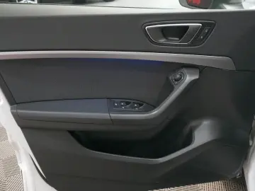 SEAT Ateca FR 2.0 TSI 4Drive ACC PANORMA DAB LED RFK