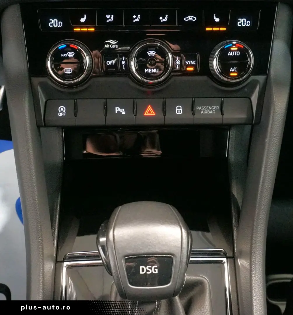 SKODA Karoq Sportline 1.5 TSI ACC LED Virtual Cockpit