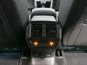 SKODA Karoq Sportline 1.5 TSI ACC LED Virtual Cockpit