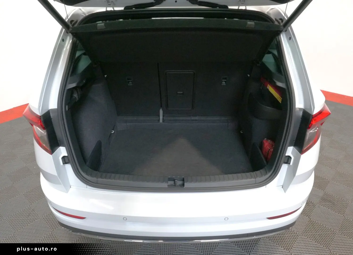 SKODA Karoq Sportline 1.5 TSI ACC LED Virtual Cockpit