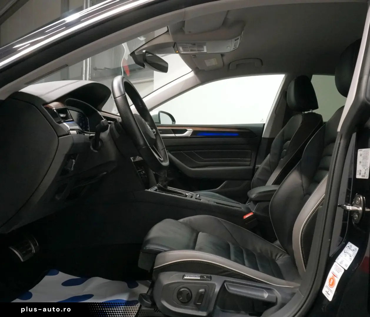 VW Arteon Elegance 2.0 TSI ACC AHK IQ.Light Massage