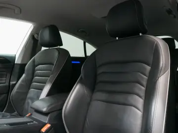 VW Arteon Elegance 2.0 TSI ACC AHK IQ.Light Massage