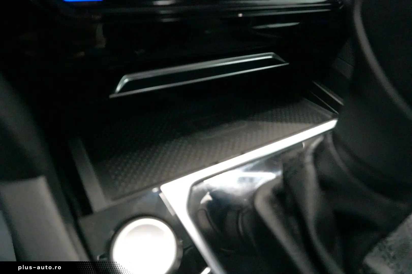 VW Arteon Elegance 2.0 TSI ACC AHK IQ.Light Massage