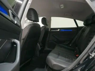 VW Arteon Elegance 2.0 TSI ACC AHK IQ.Light Massage