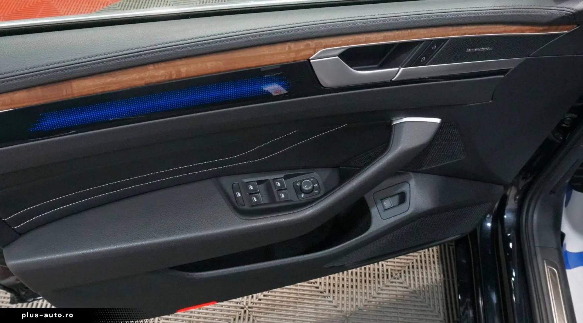 VW Arteon Elegance 2.0 TSI ACC AHK IQ.Light Massage