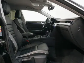 VW Arteon Elegance 2.0 TSI ACC AHK IQ.Light Massage