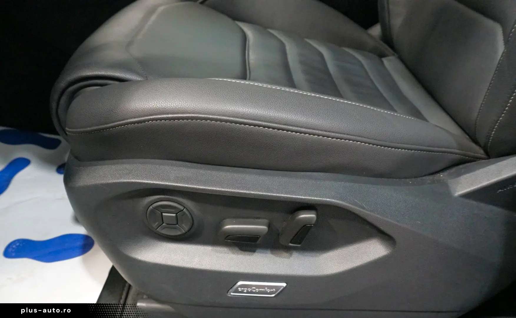 VW Touareg R-Line 4Motion3.0 TSI IQ.Light PANO LUFT