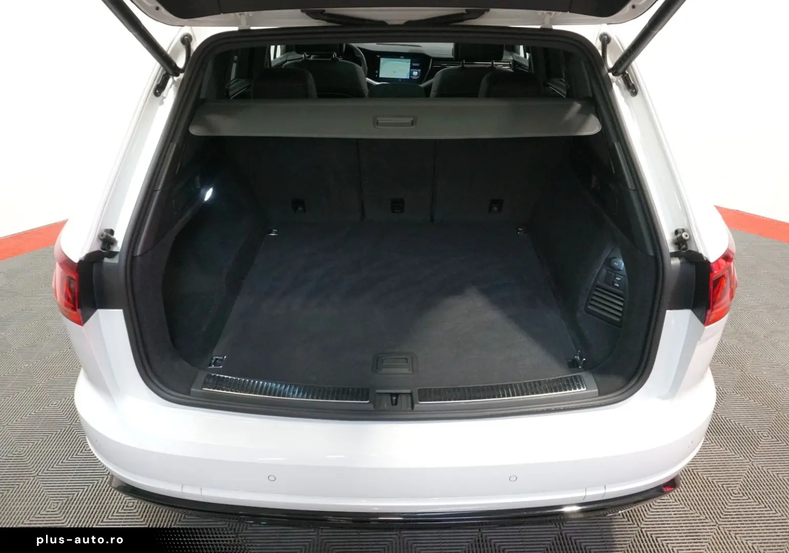 VW Touareg R-Line 4Motion3.0 TSI IQ.Light PANO LUFT