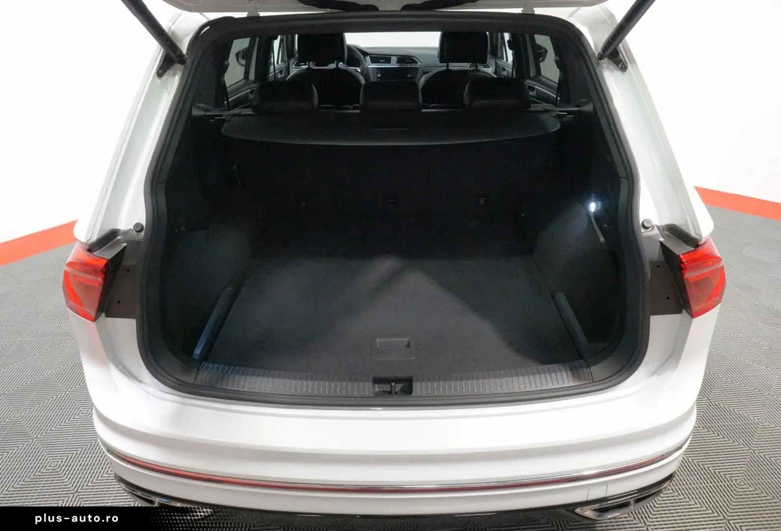 VW Tiguan Allspace R-Line 4Motion 2.0 TDI ACC Matri