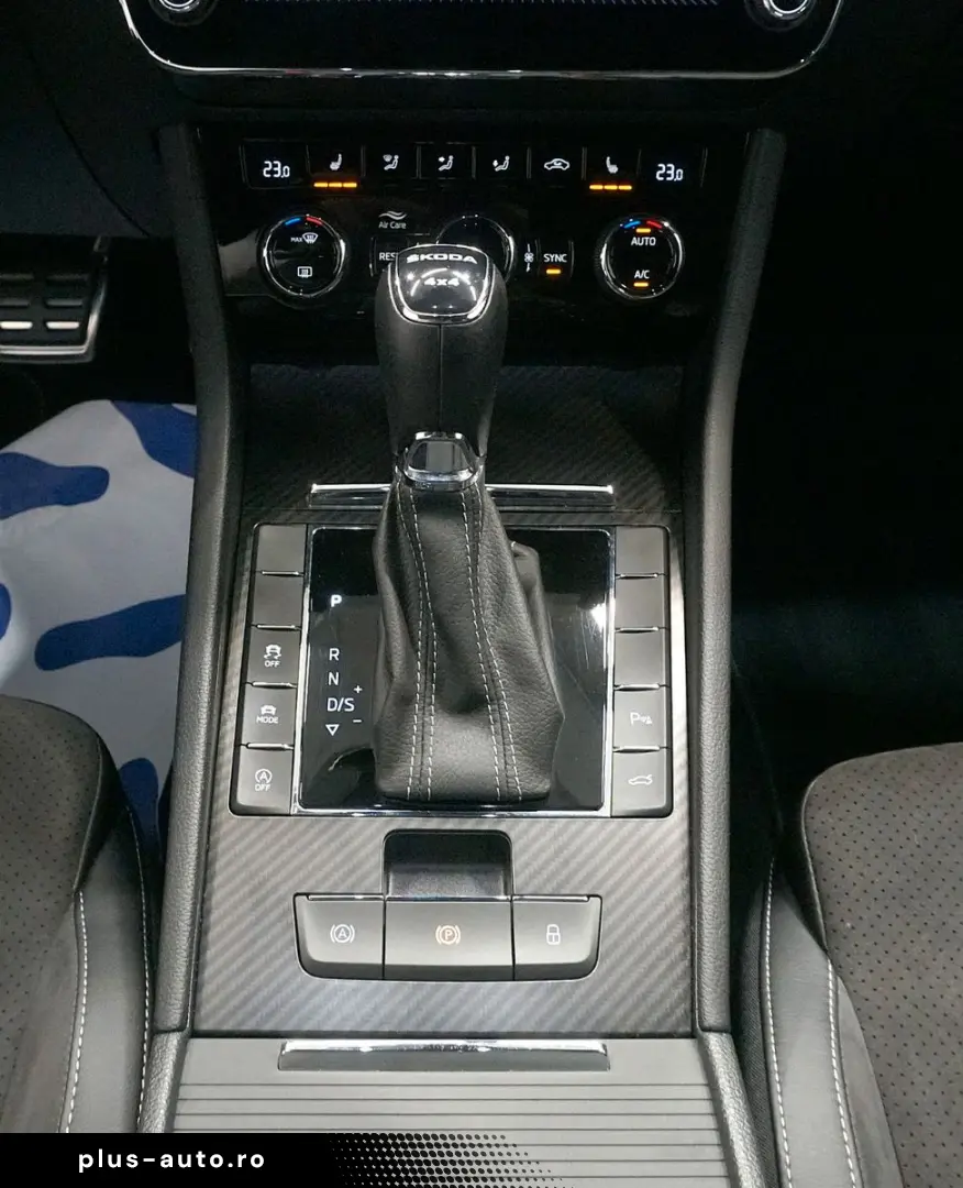 SKODA Superb Lim. 2.0 TSI Sportline 4x4 TEMP MATRIX VC