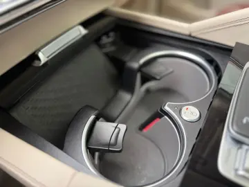 MAYBACH GLS 600 MANUFAKTUR HIGH-CLASS FOND TV 23