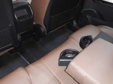 MERCEDES-BENZ GLB220d-Progressive AHK Beam BusiP AssiP