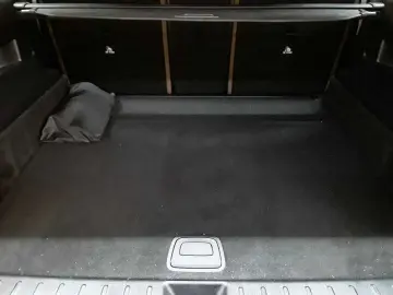 MERCEDES-BENZ GLB220d-Progressive AHK Beam BusiP AssiP