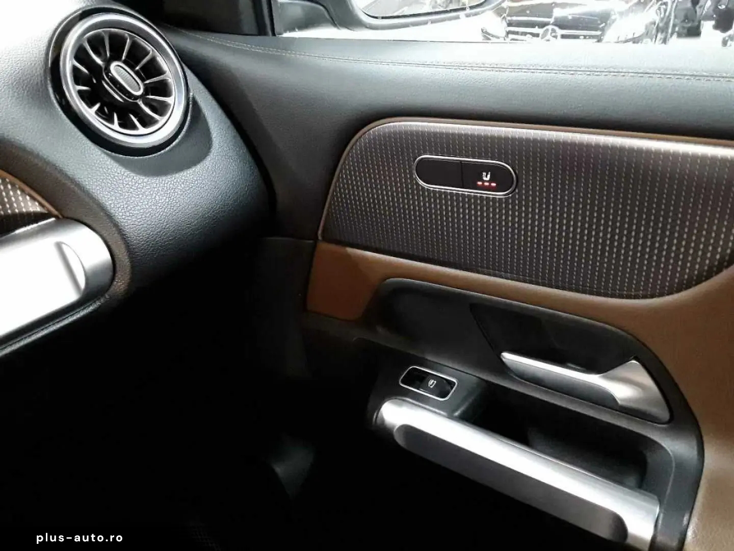 MERCEDES-BENZ GLB220d-Progressive AHK Beam BusiP AssiP