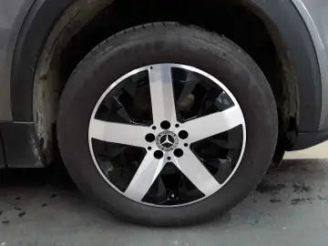 MERCEDES-BENZ GLB220d-Progressive AHK Beam BusiP AssiP