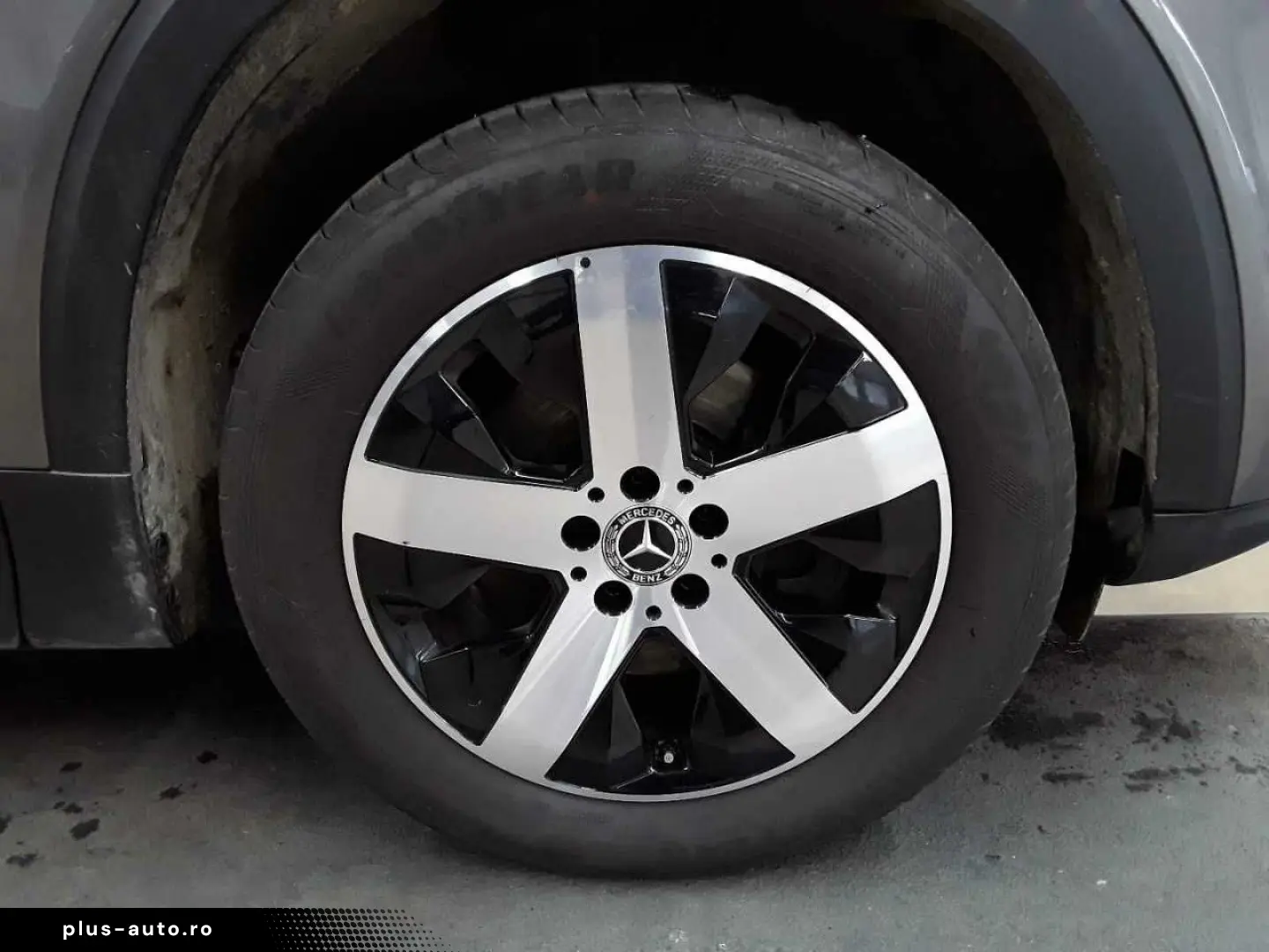 MERCEDES-BENZ GLB220d-Progressive AHK Beam BusiP AssiP