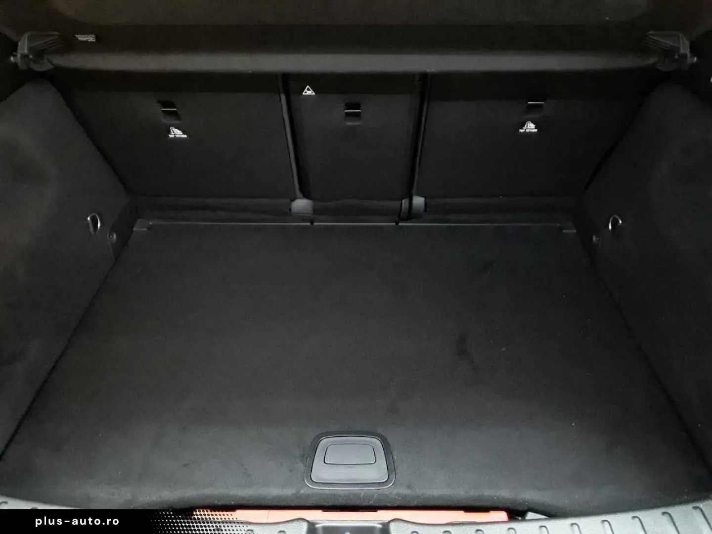 MERCEDES-BENZ GLA 250 e 8G-AMG Beam BusiP AssiP Sound