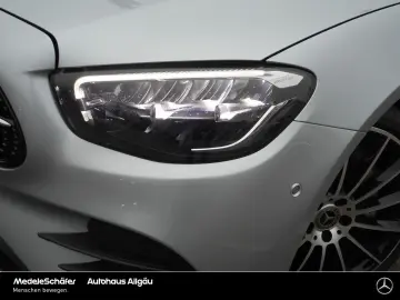 MERCEDES-BENZ E 400 d 4MATIC Coupé AMG Distro Pano StHz Memo