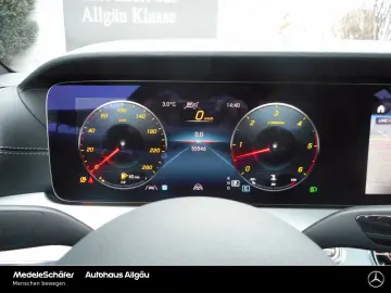 MERCEDES-BENZ E 400 d 4MATIC Coupé AMG Distro Pano StHz Memo