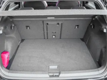 VW Golf VIII 2.0 TSI DSG GTI Clubsport NAVI