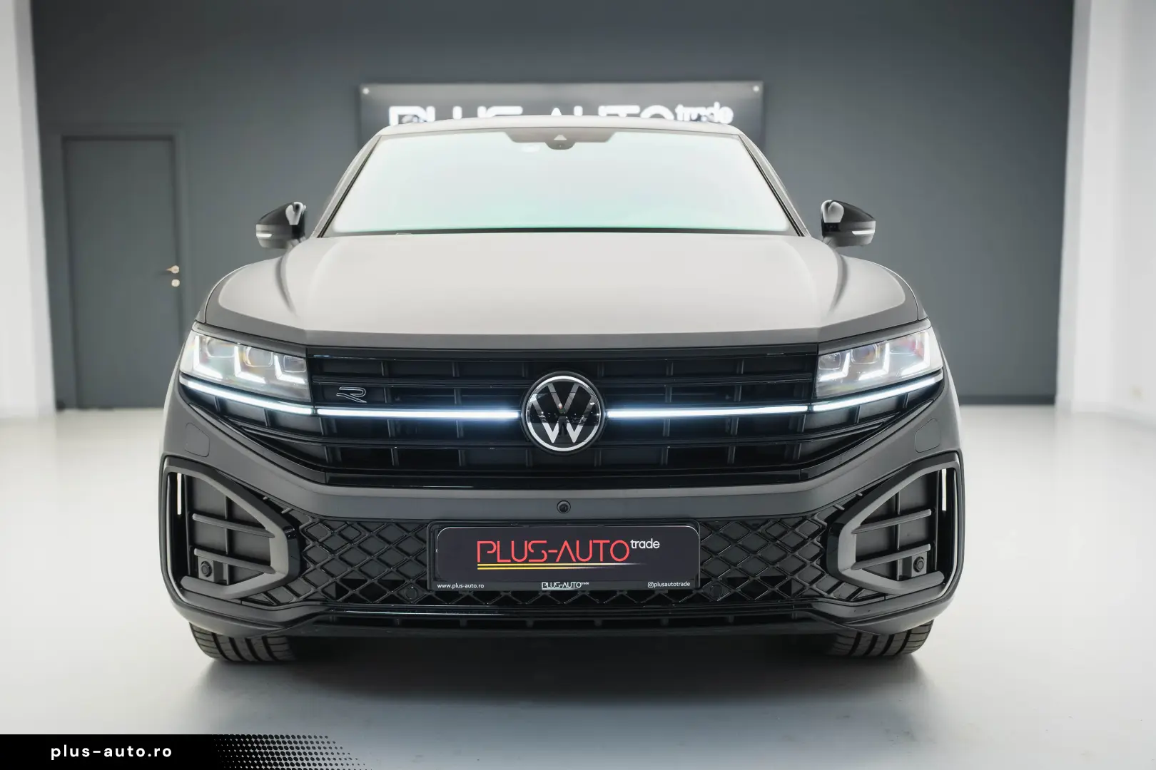 Volkswagen Touareg R-LINE 3.0 I V6 TDI