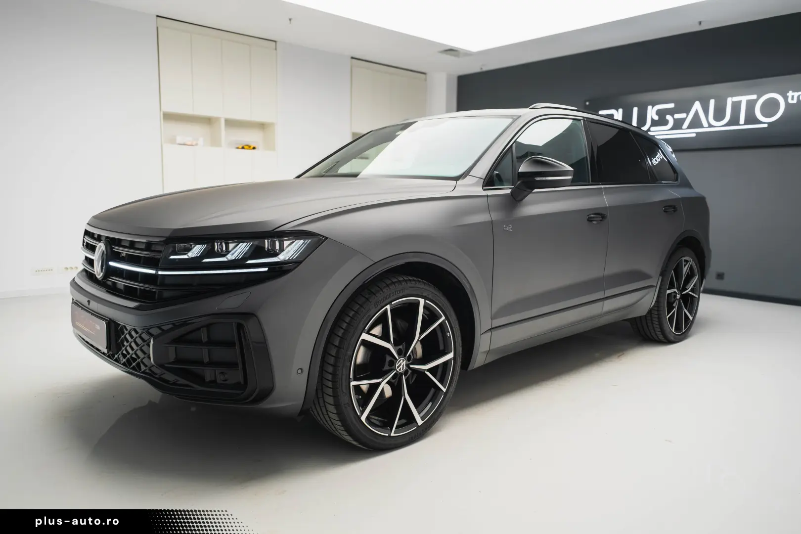 Volkswagen Touareg R-LINE 3.0 I V6 TDI