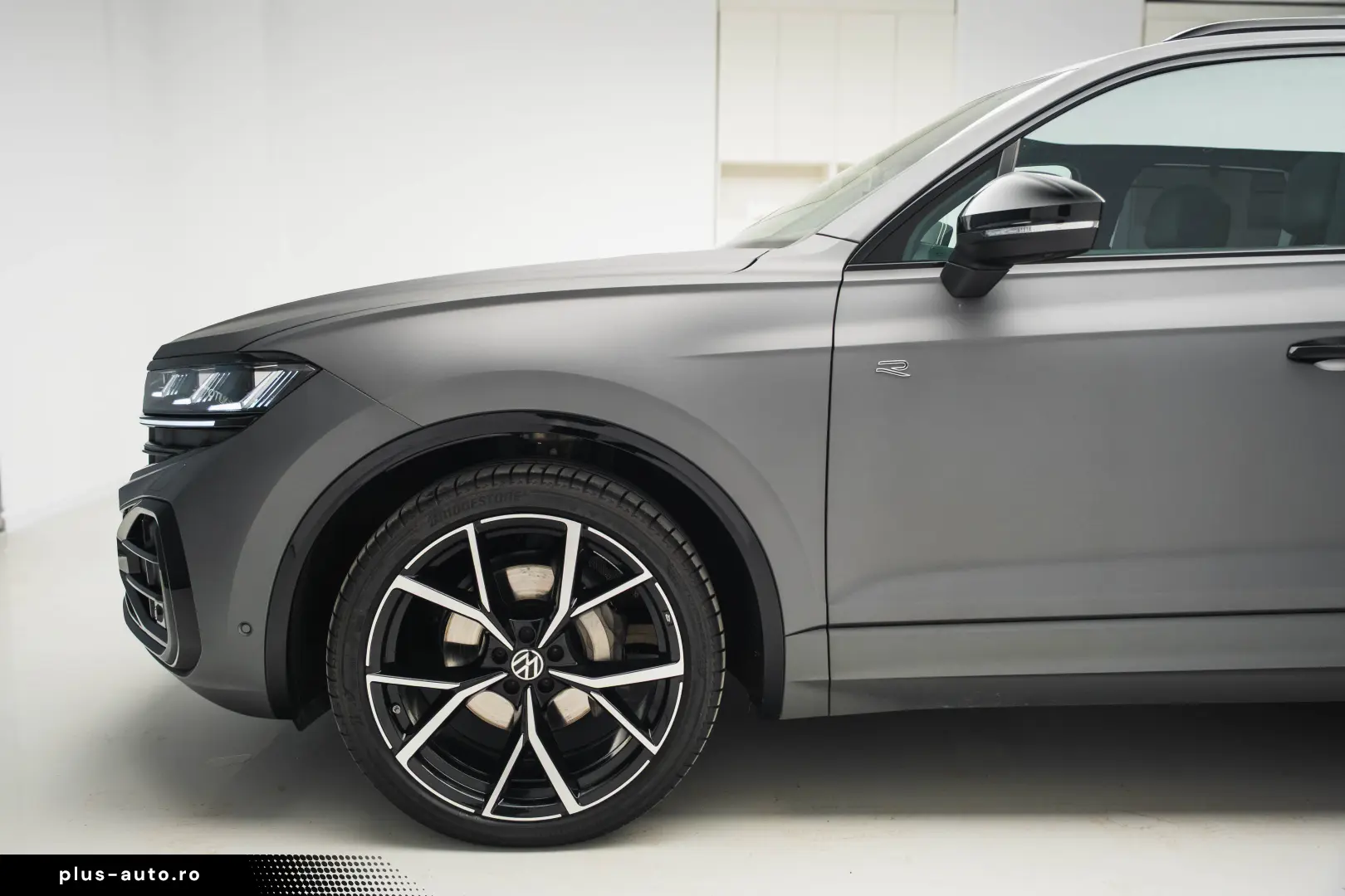 Volkswagen Touareg R-LINE 3.0 I V6 TDI