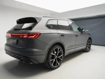 Volkswagen Touareg R-LINE 3.0 I V6 TDI