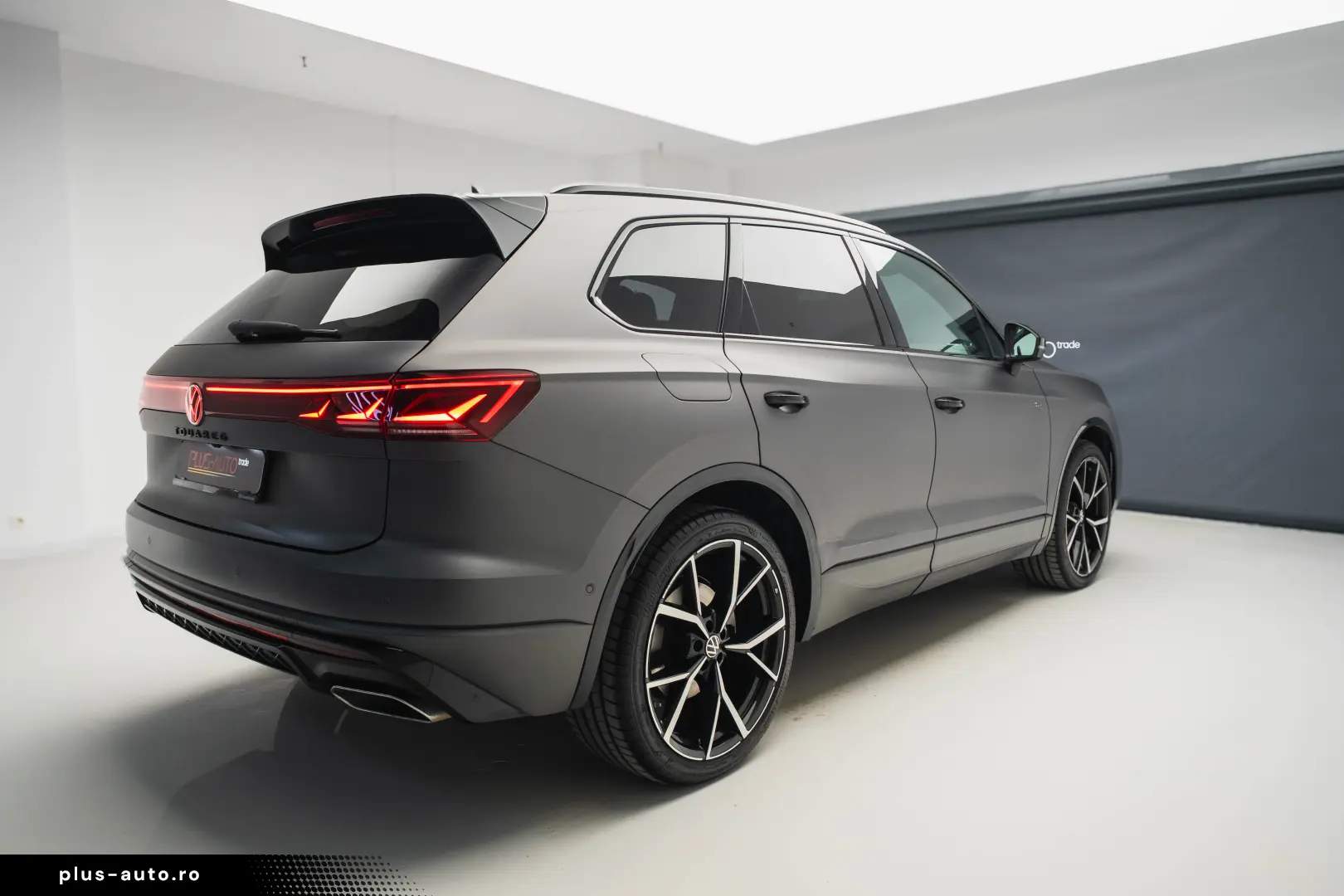 Volkswagen Touareg R-LINE 3.0 I V6 TDI