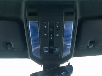 Volkswagen Touareg R-LINE 3.0 I V6 TDI