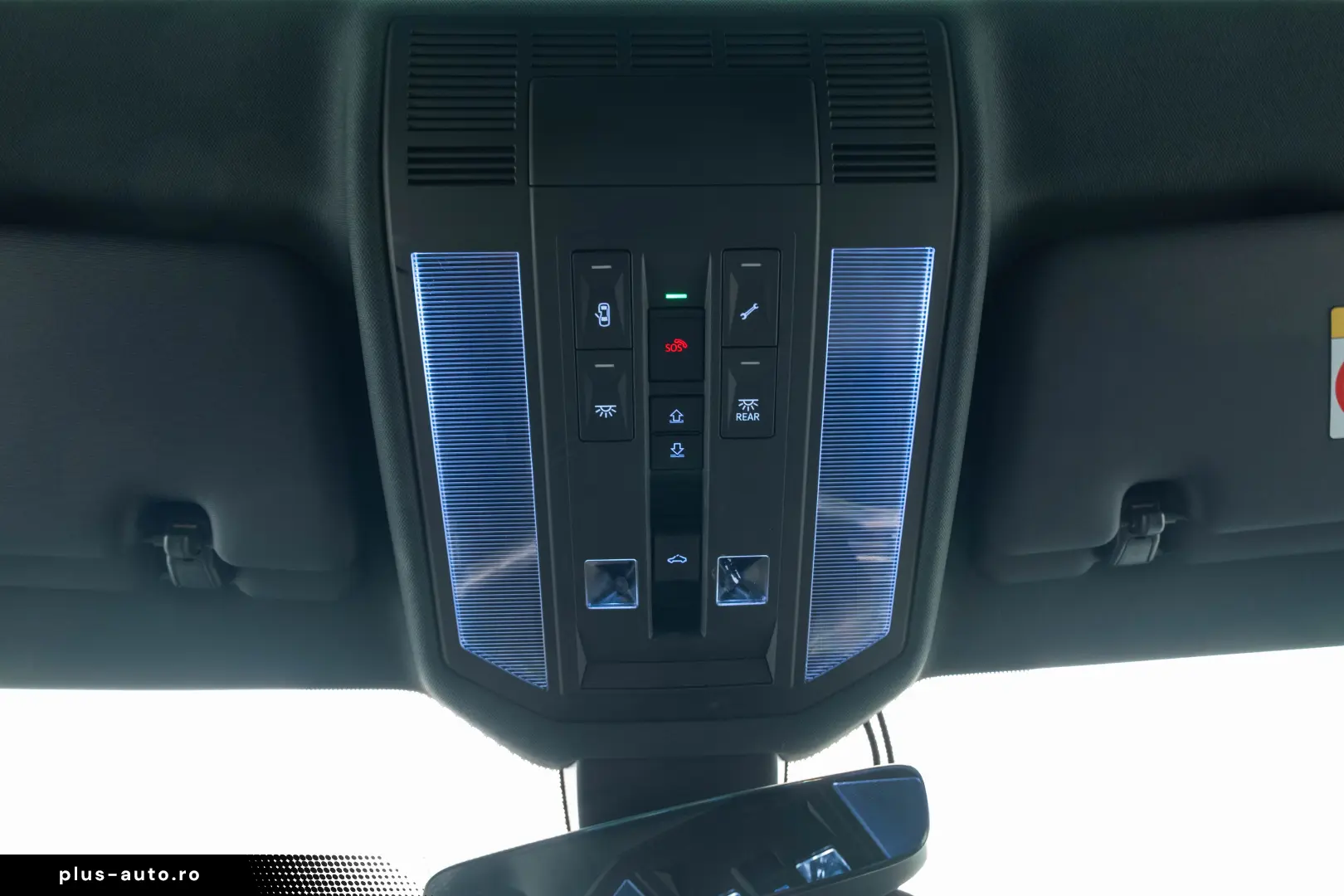 Volkswagen Touareg R-LINE 3.0 I V6 TDI