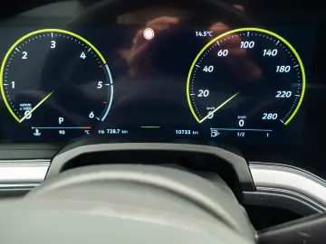 Volkswagen Touareg R-LINE 3.0 I V6 TDI