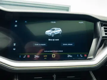 Volkswagen Touareg R-LINE 3.0 I V6 TDI