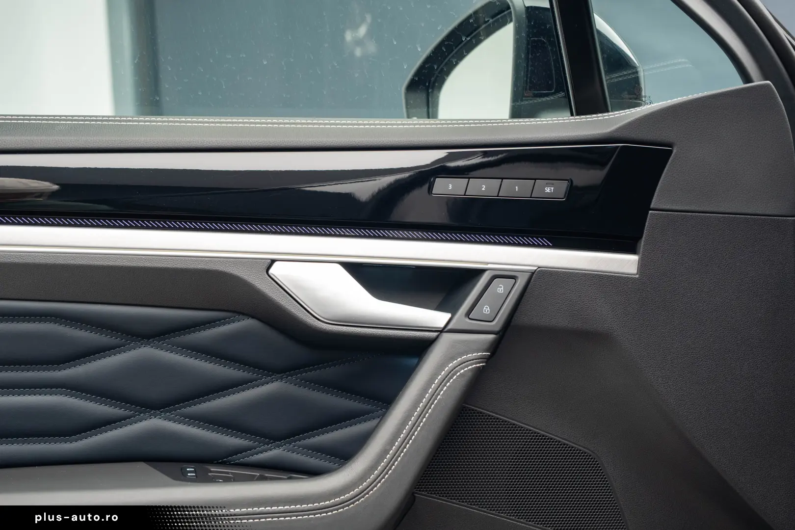 Volkswagen Touareg R-LINE 3.0 I V6 TDI