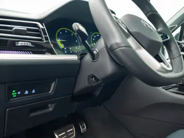 Volkswagen Touareg R-LINE 3.0 I V6 TDI