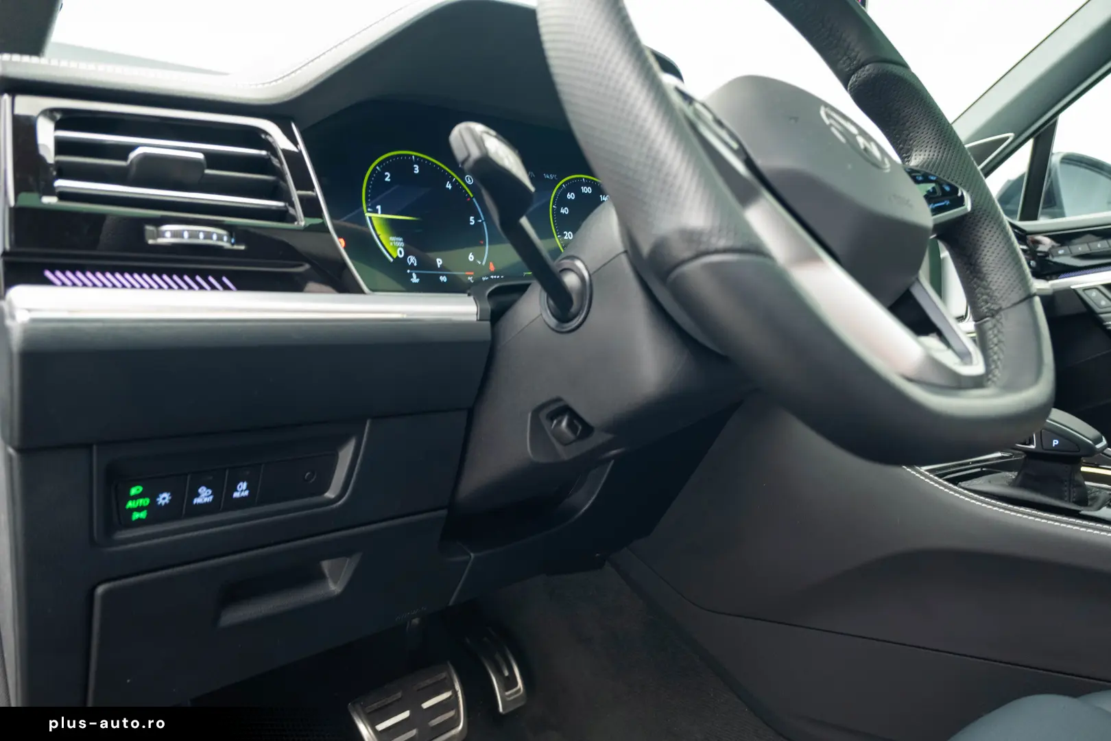 Volkswagen Touareg R-LINE 3.0 I V6 TDI