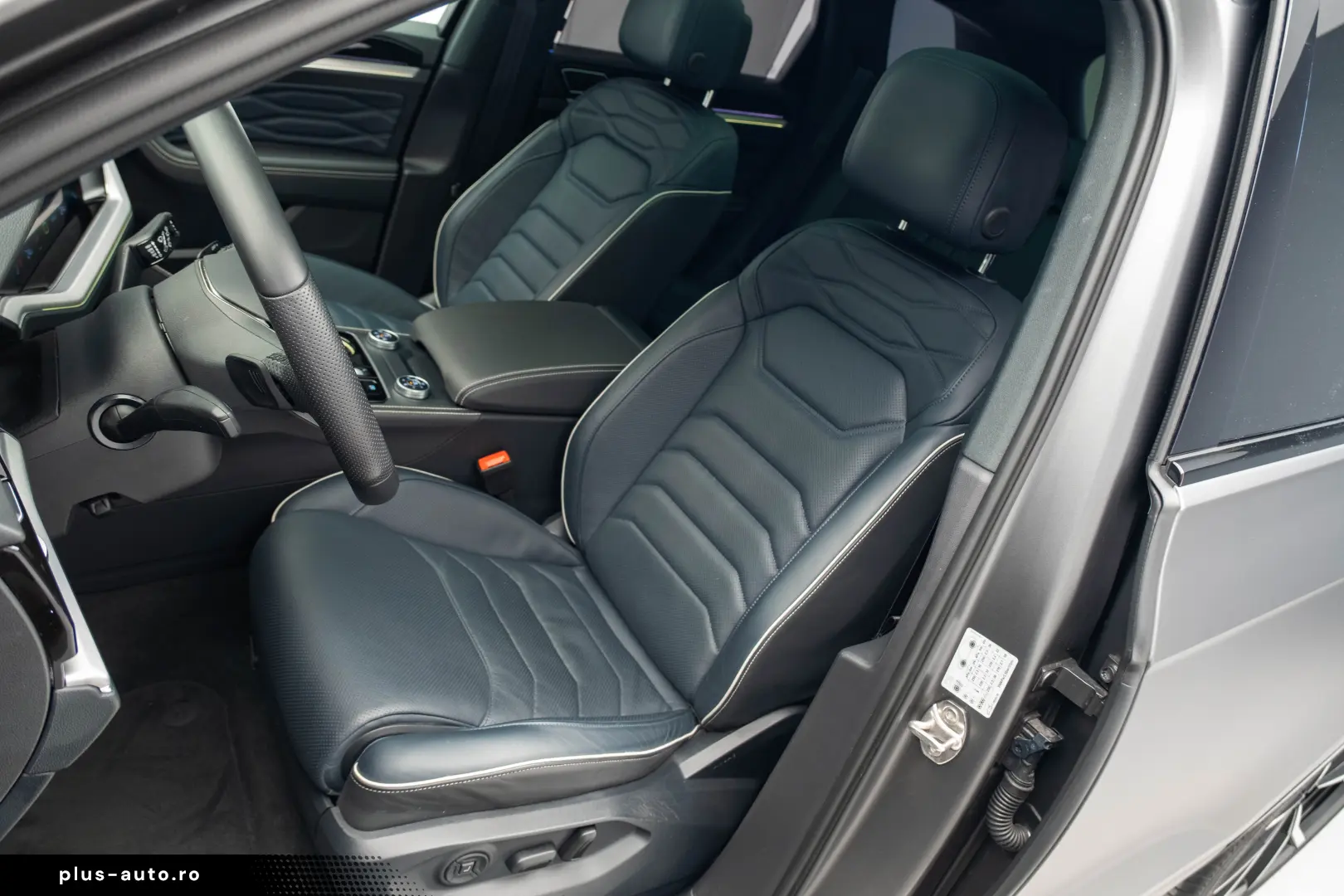 Volkswagen Touareg R-LINE 3.0 I V6 TDI