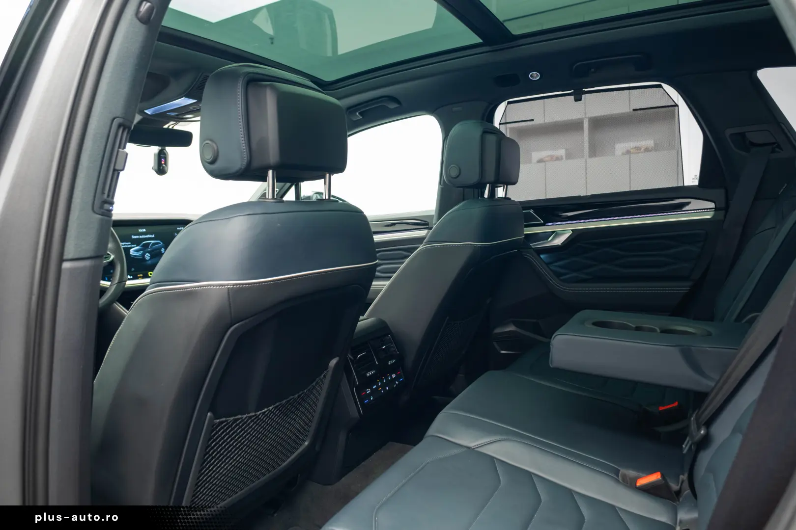 Volkswagen Touareg R-LINE 3.0 I V6 TDI