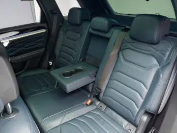 Volkswagen Touareg R-LINE 3.0 I V6 TDI