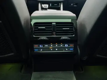 Volkswagen Touareg R-LINE 3.0 I V6 TDI