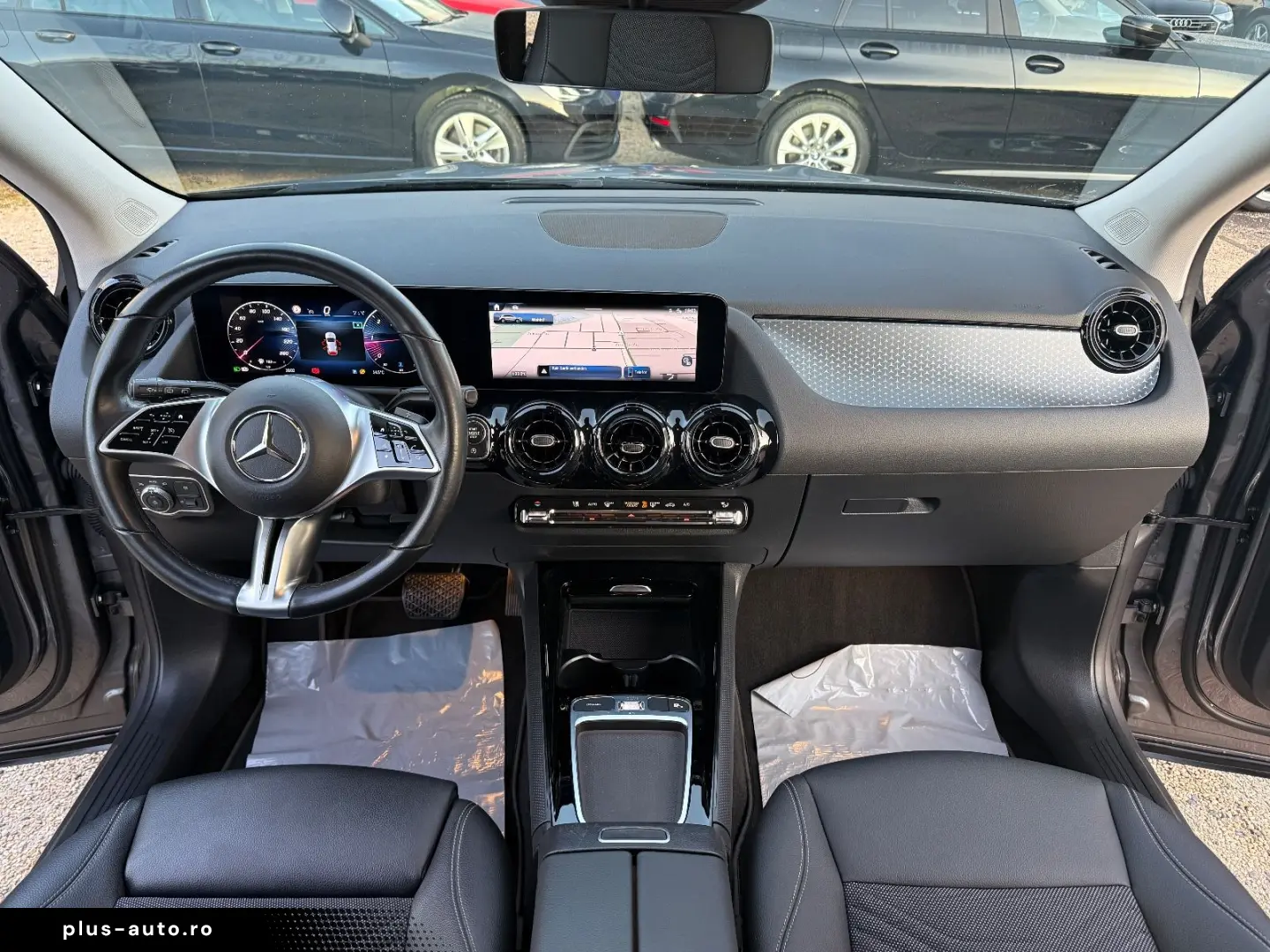 MERCEDES-BENZ GLA180d Aut Widescreen LED Navi Kamera 1 Hand