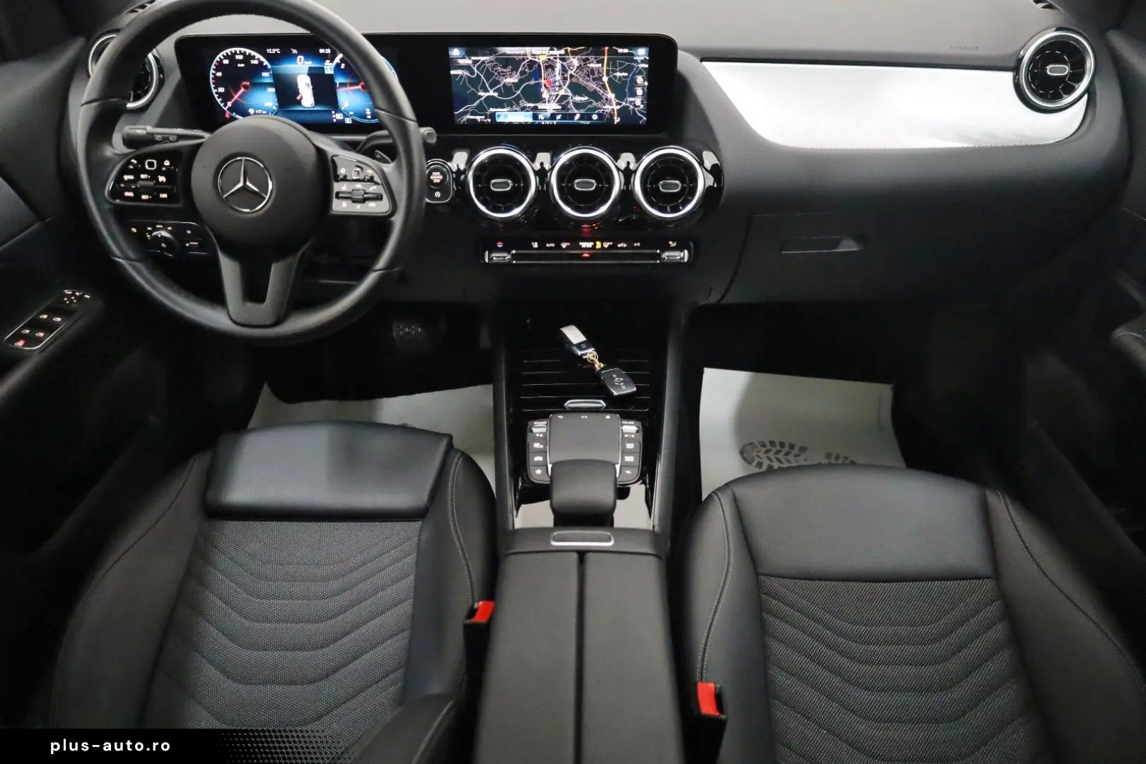 MERCEDES-BENZ GLA 200 d  Style T.Leder Navi LED SH K&hellip;
