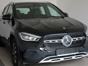 MERCEDES-BENZ GLA 200 d  Style T.Leder Navi LED SH K&hellip;
