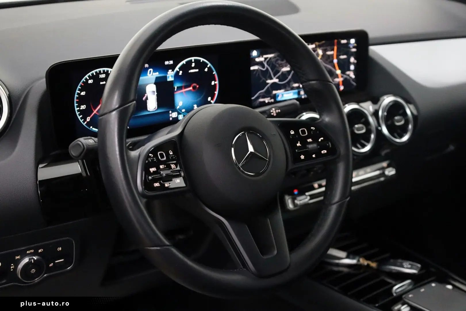 MERCEDES-BENZ GLA 200 d  Style T.Leder Navi LED SH K&hellip;