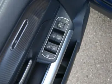 MERCEDES-BENZ GLA 200 d Progressive  KEYL KAM LED MB&hellip;