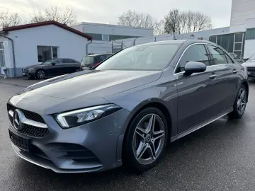 MERCEDES-BENZ A 200 d  Lim. AMG-Line Ambiente-Plus