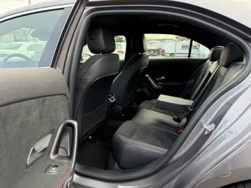 MERCEDES-BENZ A 200 d  Lim. AMG-Line Ambiente-Plus