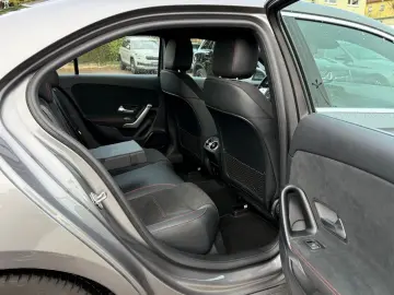 MERCEDES-BENZ A 200 d  Lim. AMG-Line Ambiente-Plus