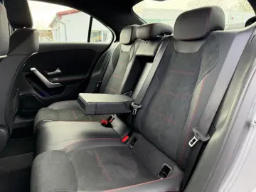 MERCEDES-BENZ A 200 d  Lim. AMG-Line Ambiente-Plus